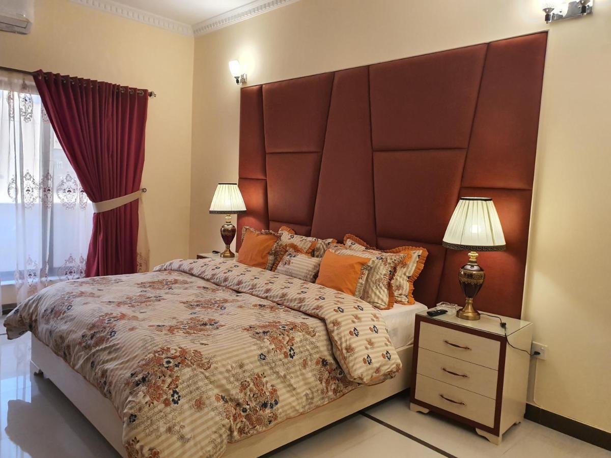 Royal Villa F-10/2 Islamabad Eksteriør bilde
