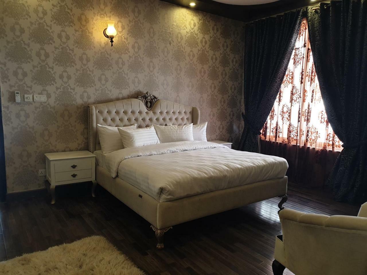 Royal Villa F-10/2 Islamabad Eksteriør bilde
